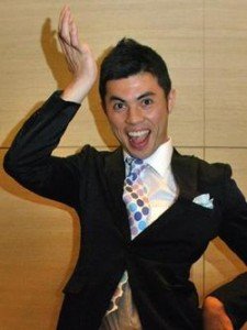 小島よしおの子供向けダンスネタが母親にも人気！