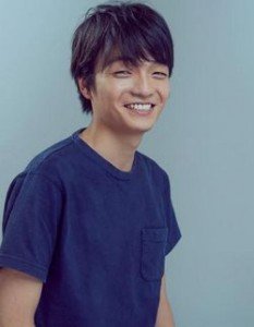 塚原優介役：岡山天音